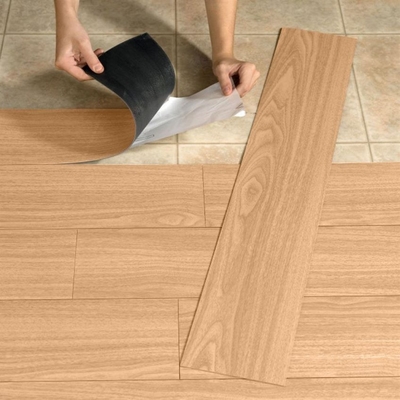 Eco Friendly Self Adhesive Vinyl Plank Flooring Wear Layer 0.1-0.7mm Without Glue Loose