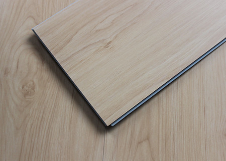 Interlocking Self Adhesive Vinyl Plank Flooring UV Coating Surface Treatment